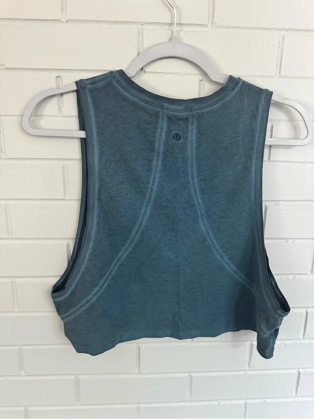 Lululemon bundle of 4 tank tops